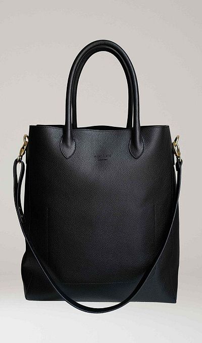 elfenkleid-ledertasche-2023-schwarz-strap-studio-4-2